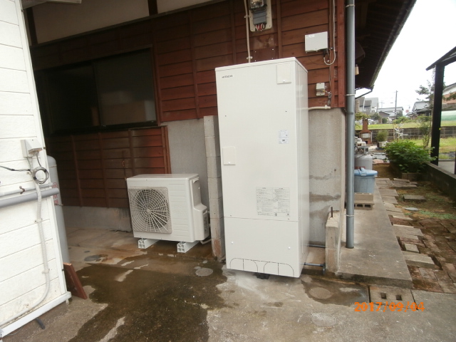 エコキュート設置工事　佐賀県西松浦郡　川久保邸