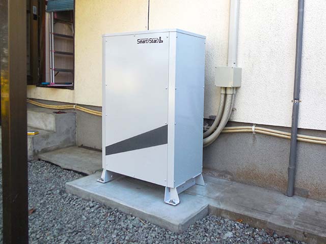 福岡県朝倉市のＹ様邸にて蓄電池システム（スマートスターＬ）の設置工事しました。