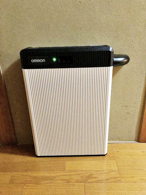 福岡県糸島市の吉田様邸にてオムロンの蓄電池システム設置工事しました。
