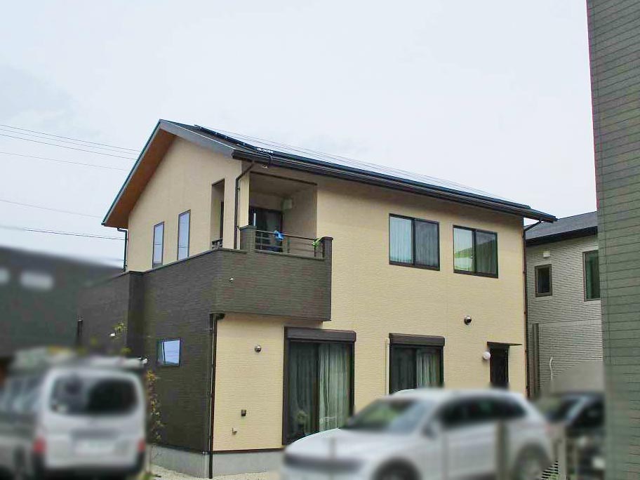 福岡県福岡市西区のＨ様邸にて太陽光発電システム設置工事しました！