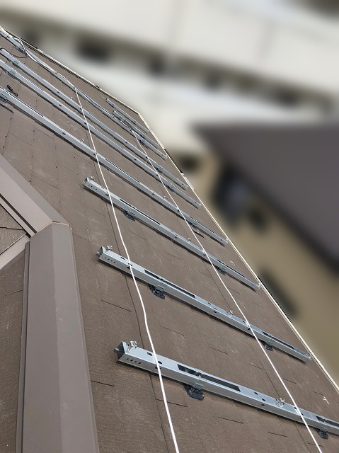 福岡県北九州市のK様邸にて、太陽光発電システムを設置しました≪架台≫