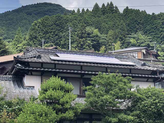 長崎県東彼杵郡のY様邸で太陽光発電システムの工事しました！