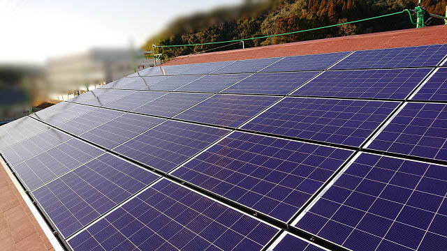 宮崎県宮崎市のＹ様邸にて太陽光発電システムの設置工事しました。