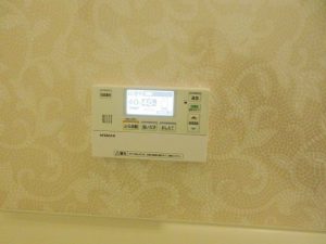 福岡県うきは市のT様邸にて、エコキュート設置しました≪ふろリモコン≫