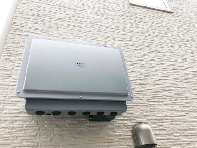 福岡県北九州市のK様邸にて、蓄電システムの設置をしました≪パワコン≫