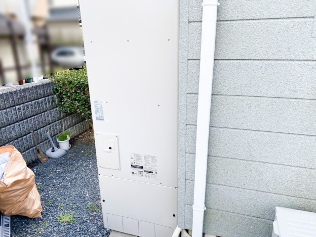 福岡県直方市のS様邸にて、エコキュート設置しました≪貯湯ユニット≫