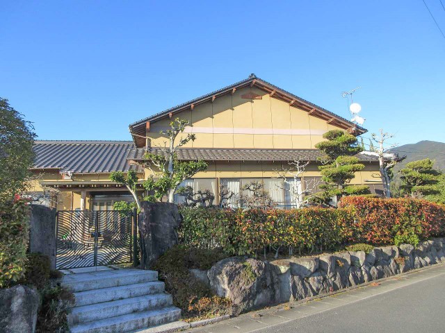 福岡県田川郡のI様邸にて、エコキュートを設置しました！