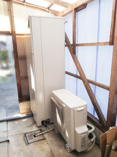 宮崎県児湯郡のO様邸にて、エコキュート設置しました≪施工後≫