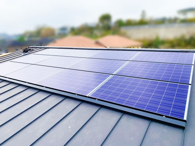 福岡県糟屋郡のE様邸にて、太陽光発電システムを設置しました≪施工後≫