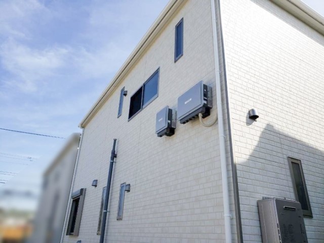 愛知県豊田市のS様邸にて、太陽光発電システムを設置しました≪パワコン≫