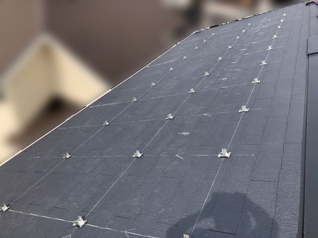 愛知県愛知郡のT様邸にて、太陽光発電システムを設置しました≪施工中≫