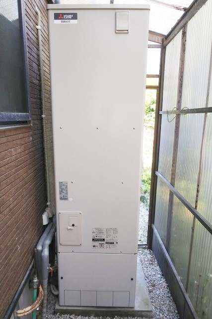 宮崎県西都市のO様邸にて、エコキュートを設置しました！