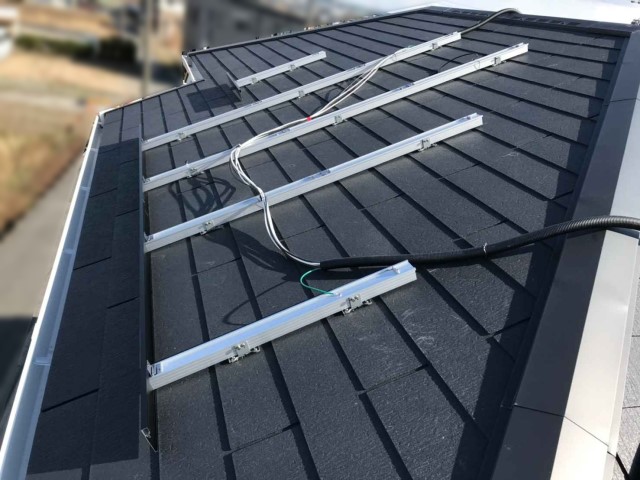 愛知県名古屋市のM様邸にて、太陽光発電システムを設置しました≪施工中≫