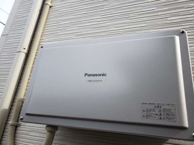 愛知県名古屋市のM様邸にて、太陽光発電システムを設置しました≪パワコン≫