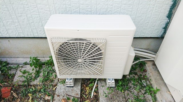 福岡県嘉麻市のN様邸にて、エコキュートを設置しました≪ヒートポンプユニット≫
