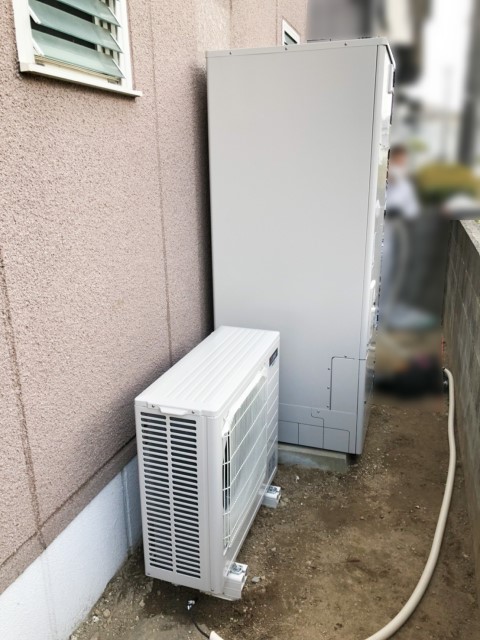 岡山県岡山市のY様邸にて、エコキュートの設置をしました≪各ユニット≫