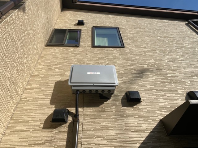 岡山県M様邸にて、蓄電システムを設置しました≪パワコン≫