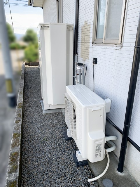 宮崎県都城市のS様邸にて、エコキュートを設置しました≪施工後≫