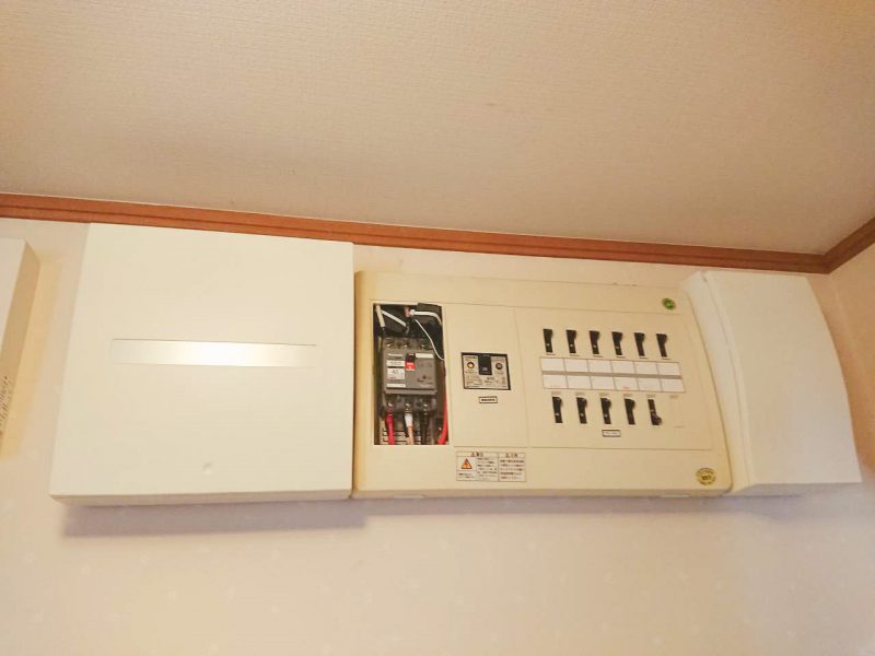 大分県のH様邸にて、蓄電システムを設置しました！≪分電盤≫