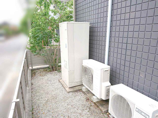 福岡県のF様邸にて、エコキュートを設置しました！