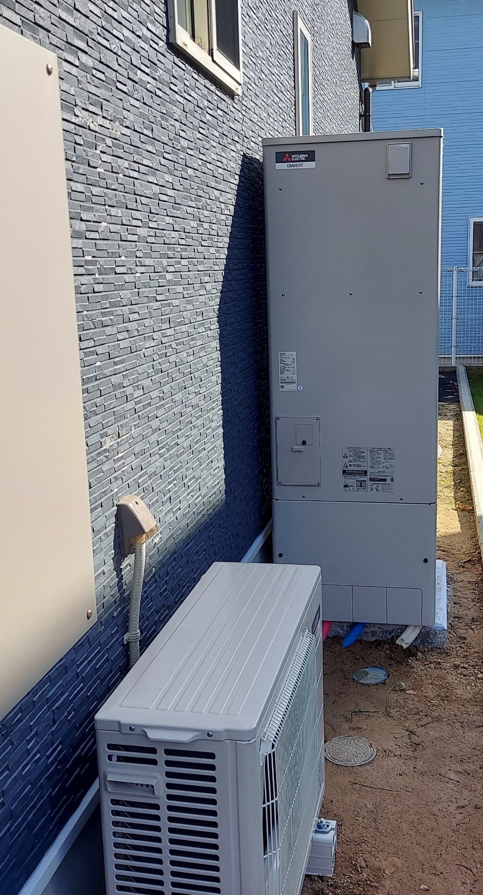 島根県出雲市にお住まいのM様宅にてエコキュート、IHクッキングヒーターのオール電化を設置いたしました