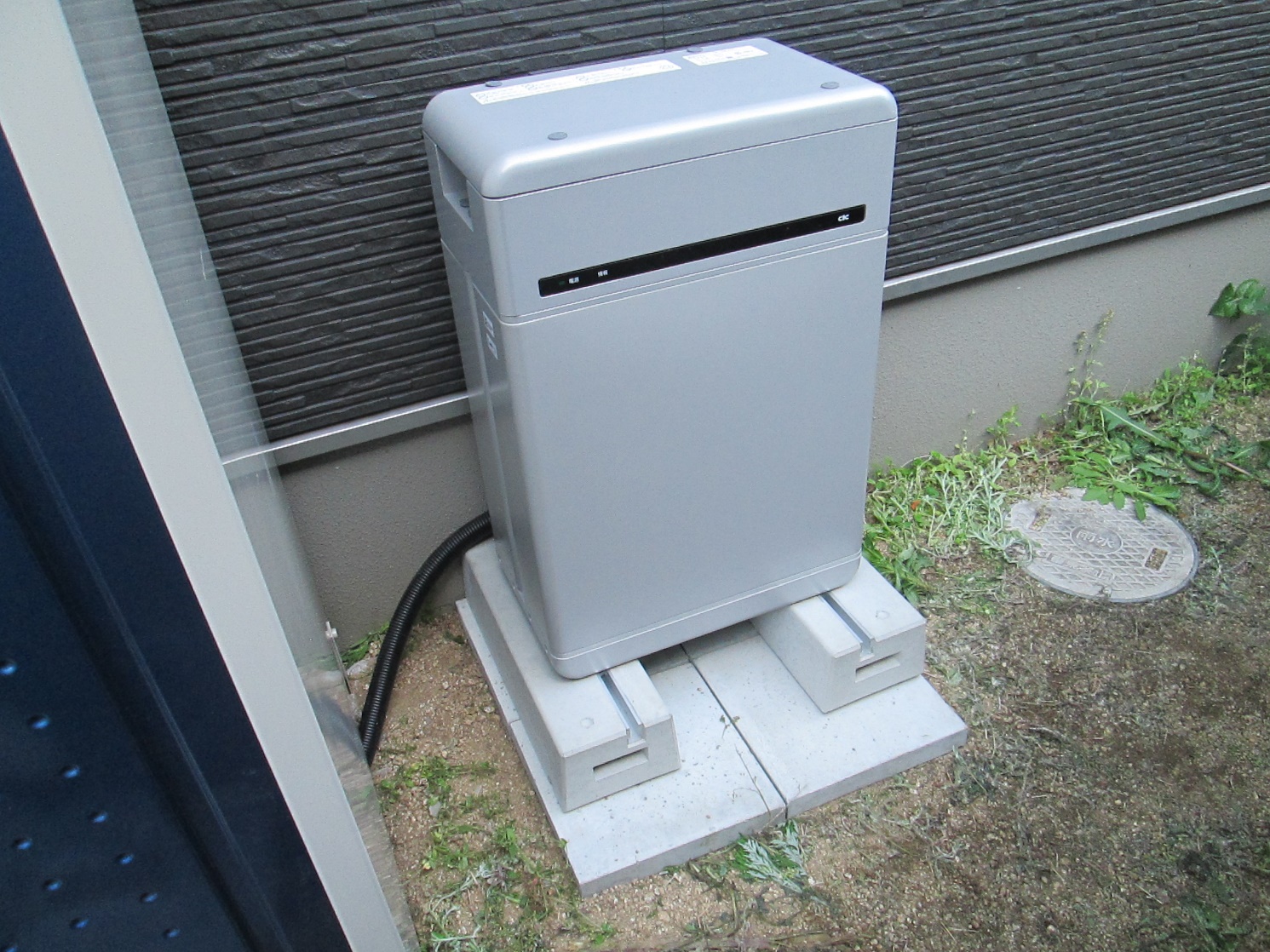 岡山県都窪郡のT様宅に蓄電池を設置いたしました