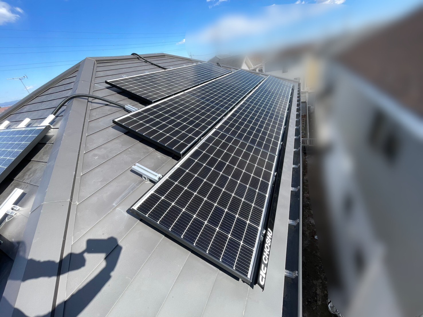 群馬県高崎市のT様宅に太陽光発電システムを設置いたしました