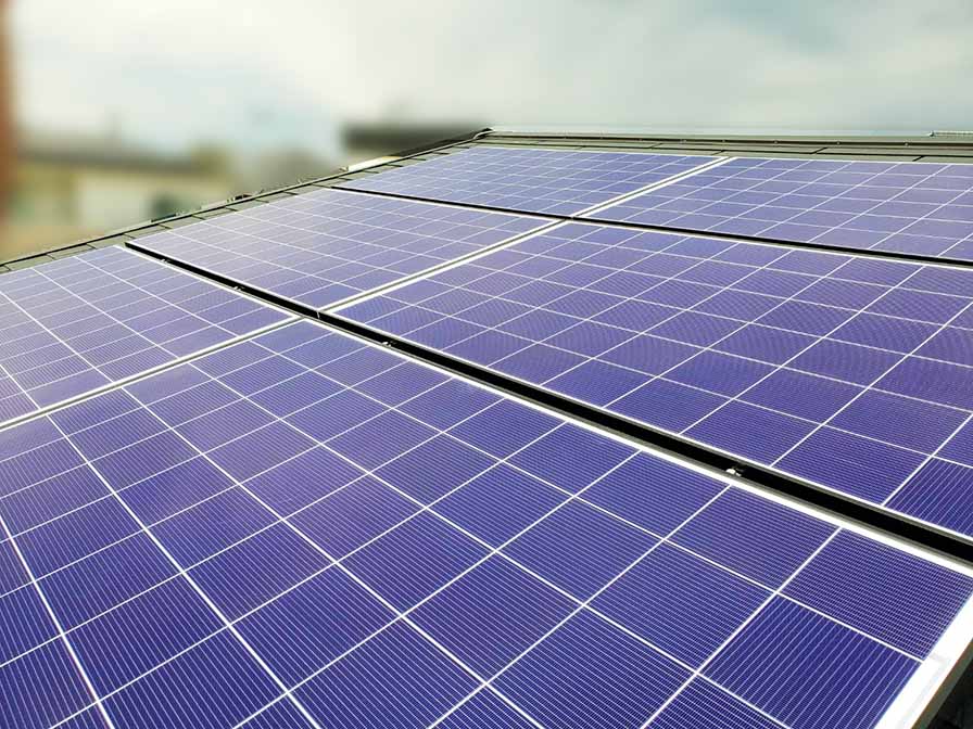 福岡市東区のｉ様邸に太陽光発電が設置されました 福岡の太陽光発電 蓄電池 エコキュートは新日本エネックス