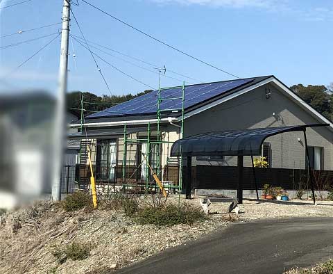 宮崎市のＭ様邸にて太陽光発電システムの設置工事をしました