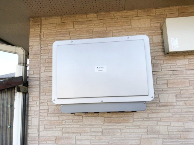 山口県下関市のK様邸にて、蓄電池システムを設置しました≪パワコン≫