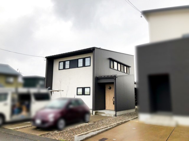 福井県福井市のK様邸にて、太陽光発電システムを設置しました≪お家≫