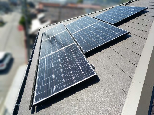 山口県下関市のH様邸にて、太陽光発電システムを設置しました≪施工後≫