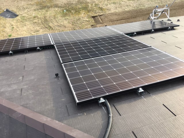 石川県小松市のT様邸にて、太陽光発電システムを設置しました≪パネル≫