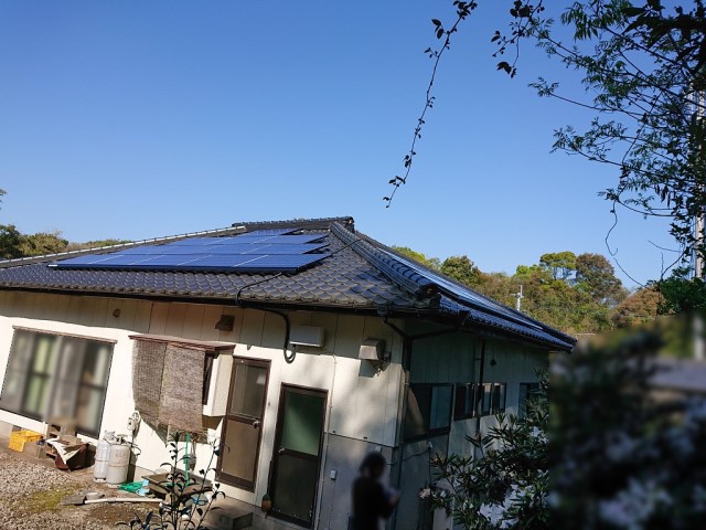 長崎県長崎市のT様邸にて、太陽光発電システムを設置しました≪お家≫