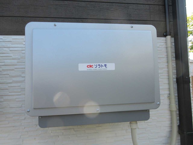 福岡県北九州市のH様邸にて、太陽光発電システムを設置しました≪パワコン≫
