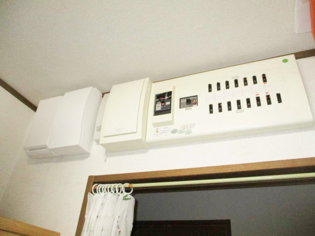 福岡県北九州市のT様邸にて、蓄電システムを設置しました≪分電盤≫