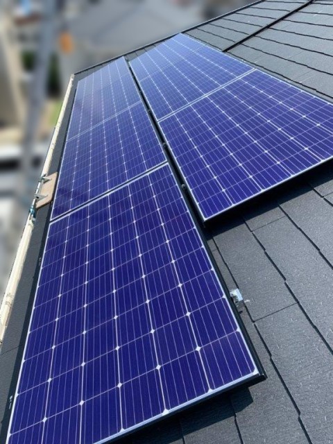 福岡県直方市のT様邸にて、太陽光発電システムを設置しました≪施工後≫