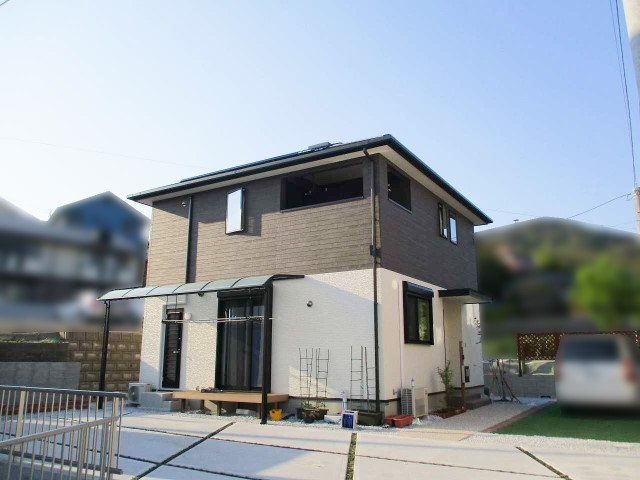 福岡県北九州市のH様邸にて、太陽光発電システムを設置しました≪お家≫