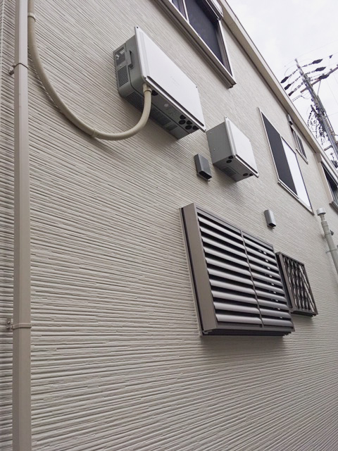 愛知県一宮市のT様邸にて、太陽光発電システムを設置しました≪パワコン≫