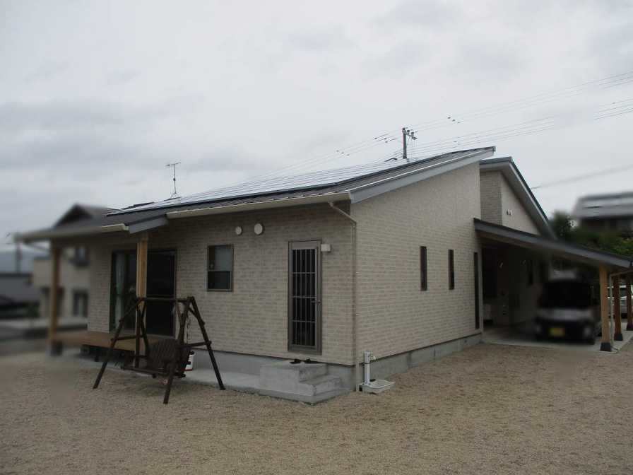 福岡県田川市のN様邸にて、太陽光発電システムの設置をしました！