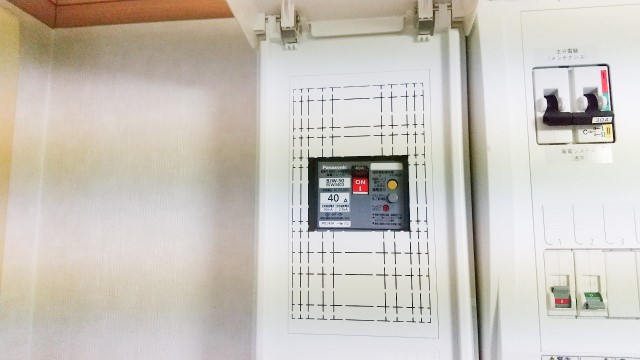 長崎県のU様邸にて、蓄電システムを設置しました≪分電盤≫内部